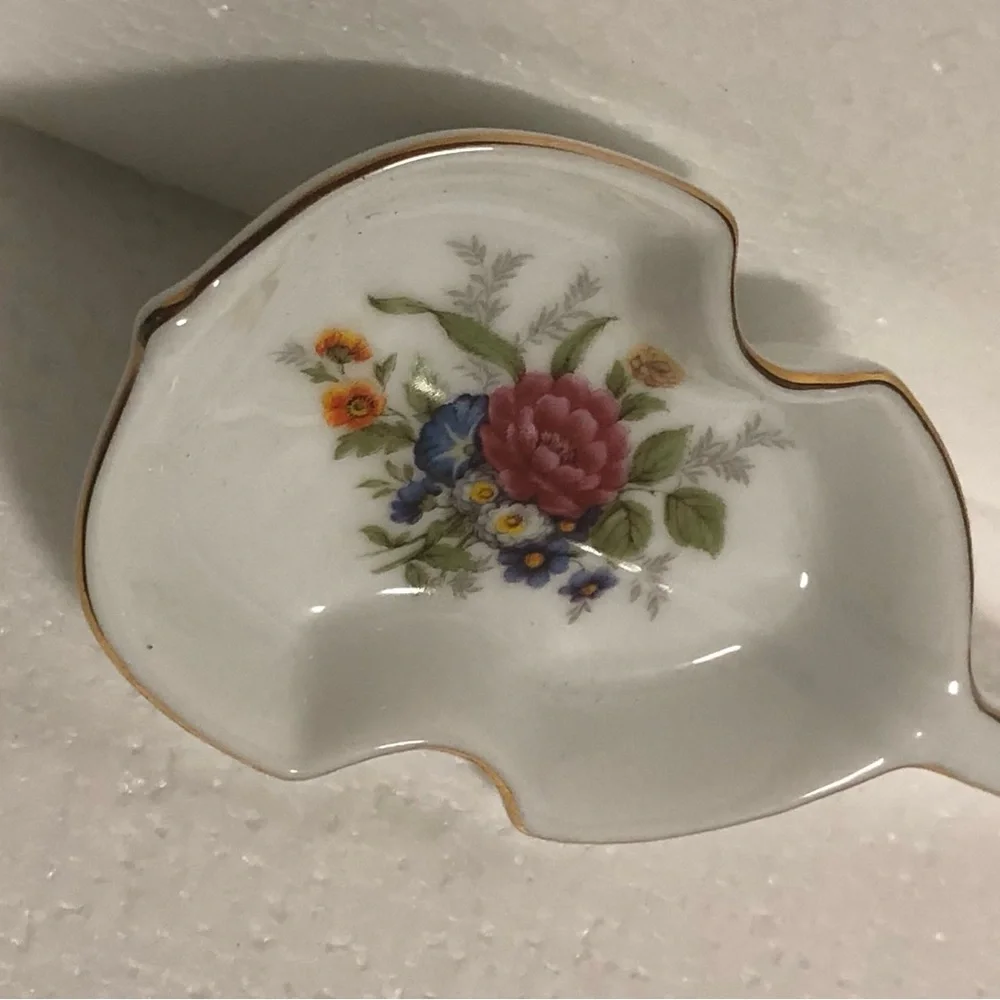 Japan Porcelain Floral/Gold Trinket Dish